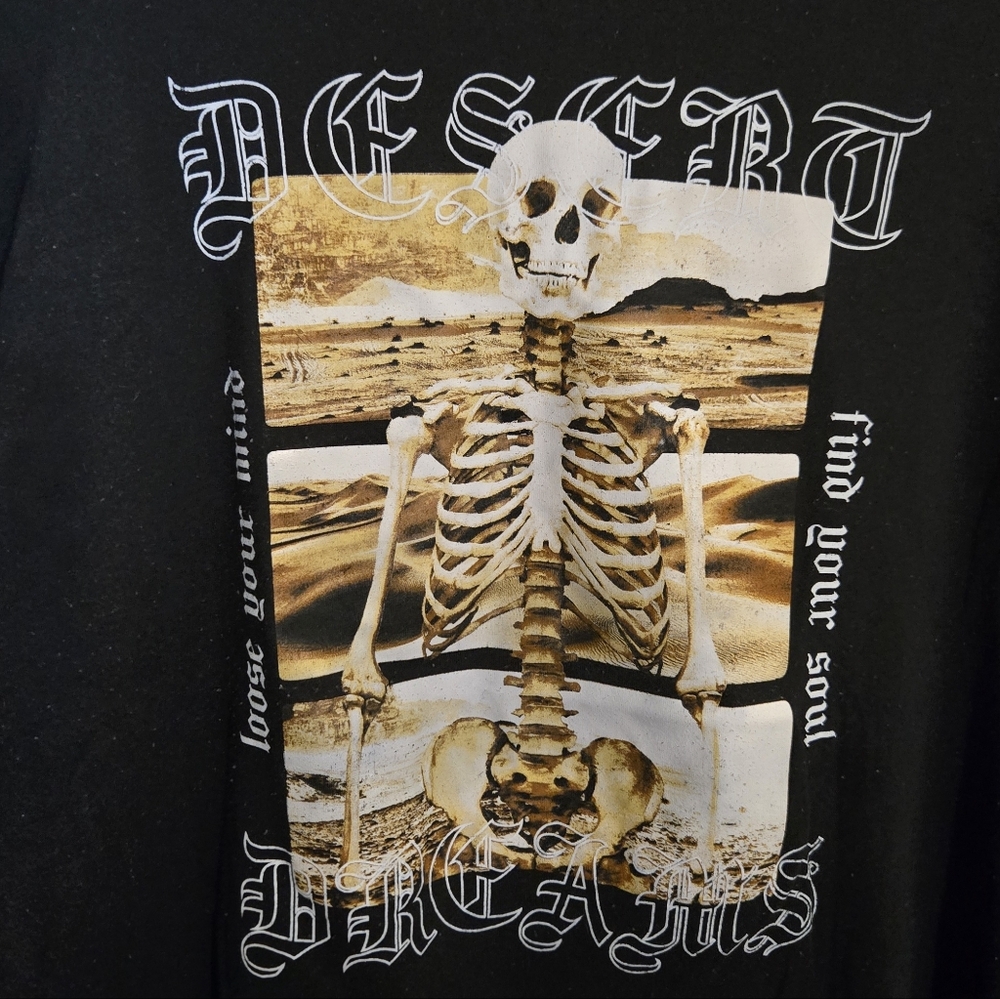 Desert Dreams Skeleton Graphic T-Shirt Black Gothic Streetwear Tee Mens